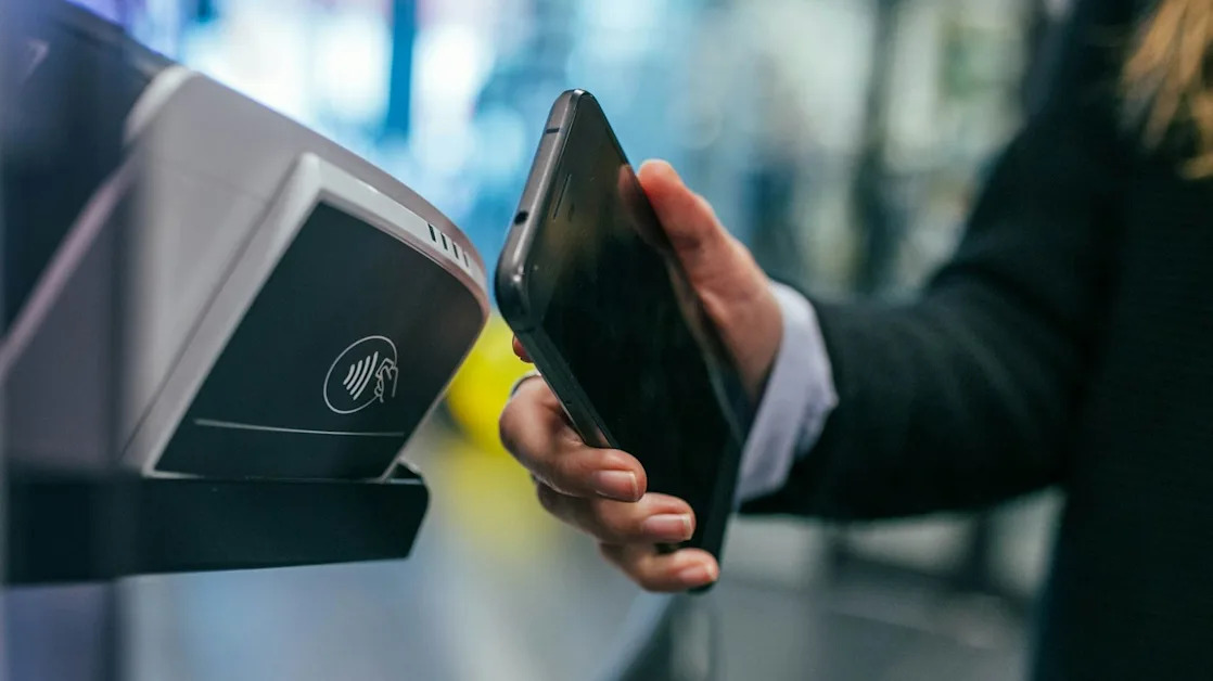 Mesh Adds Apple Pay to Let Shoppers Spend Crypto, Settle in Stablecoins
