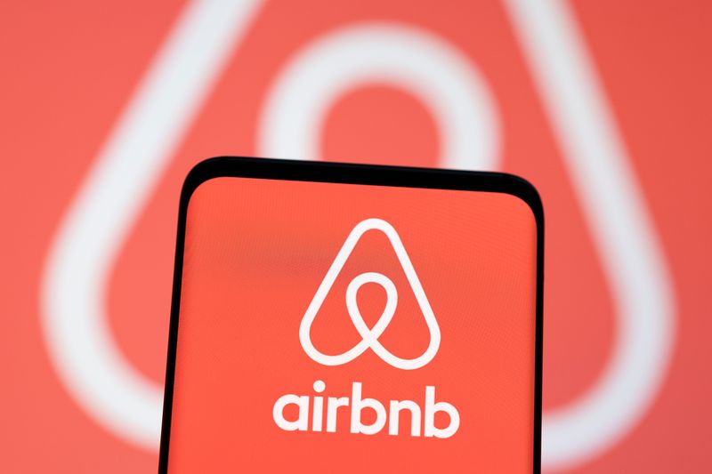 Airbnb flags slowing US travel demand as revenue forecast disappoints