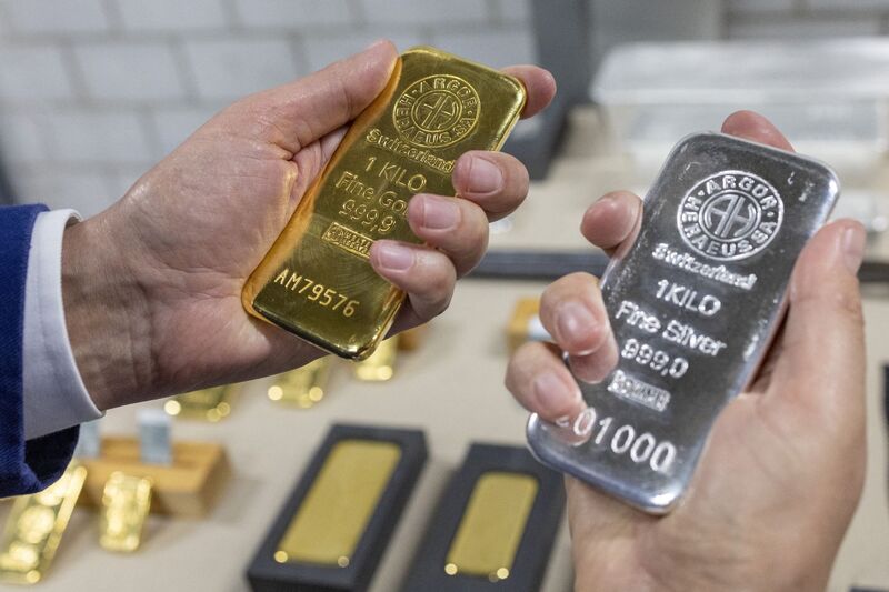 Gold to continue outshining silver: Goldman Sachs
