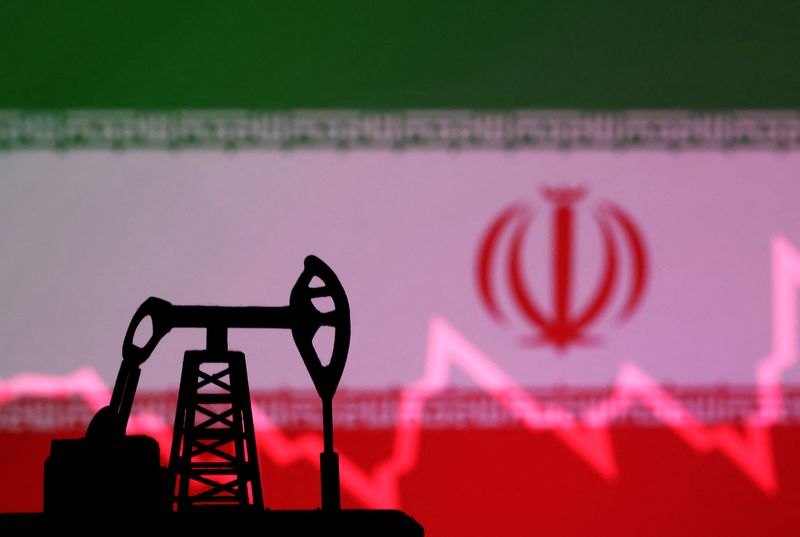 US imposes sanctions on network sending Iranian oil to China