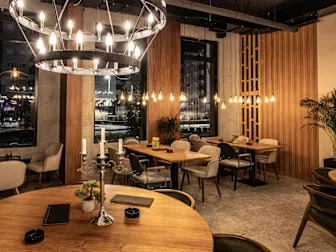 Popular restaurant chain imitates MicroStrategy and Tesla in its operations