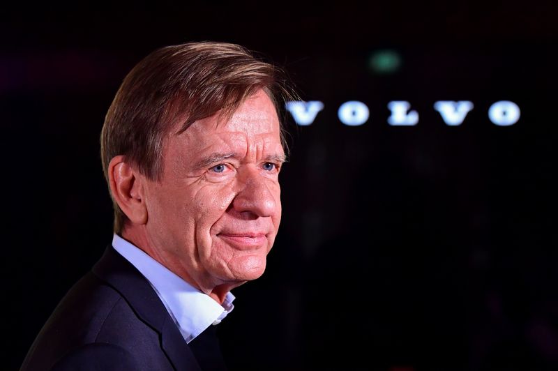 Volvo Cars CEO says its customers must pay for rising tariffs