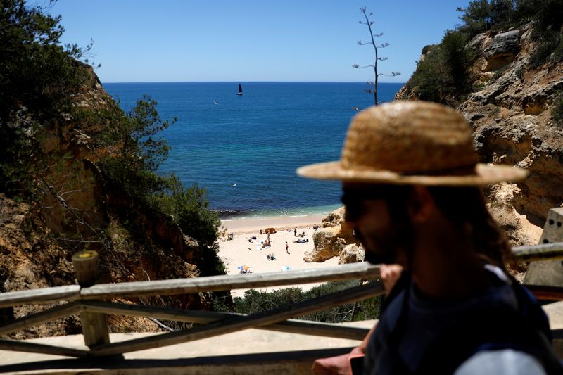 Portugal stocks lower at close of trade; PSI down 0.61%