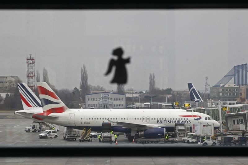 IAG shares rise after British Airways CEO sells £2.1 mln in stock