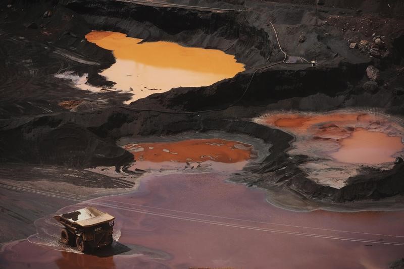 Mali halts artisanal gold mining from June 15 to September 30