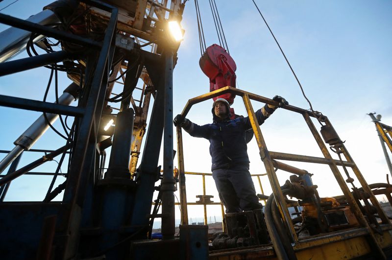 Morning Bid: Oil keeps calm, MidEast conflict carries on