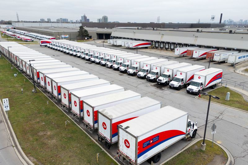Private delivery firms eye bigger market share as strikes plague Canada Post