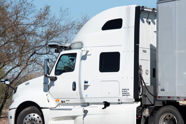 Daimler Truck rises after presenting ambitious 2030 targets