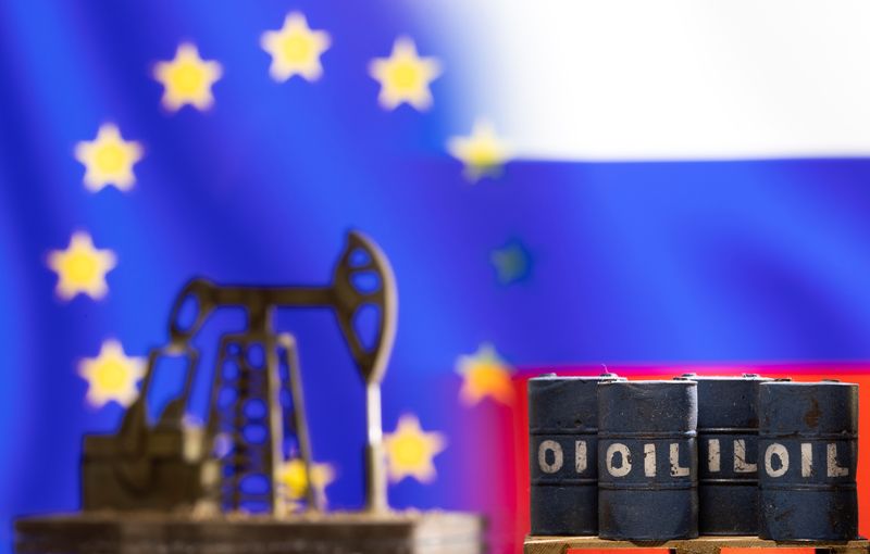European Commission proposes Russian oil price cap 15% below global price